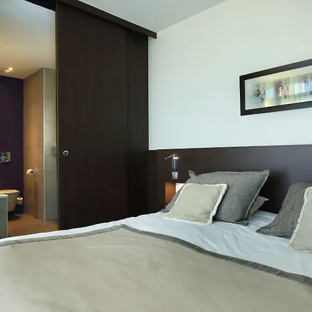 デュ パジノ 4* サンタマン・レゾー