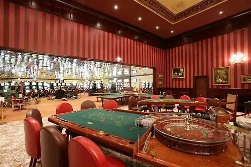 Hotel Du Pasino Saint-Amand-les-Eaux